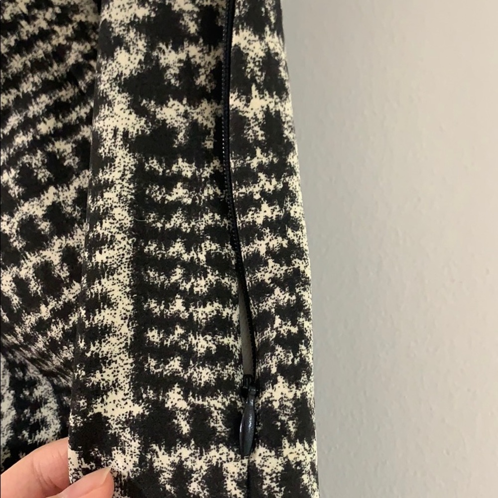 Zara Pencil Skirt - Picture 4 of 5